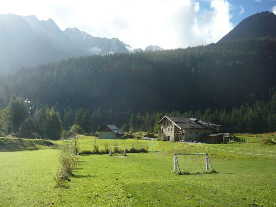 Chalet Rustico Bertolini Per Gruppi! Villa Vermiglio Kültér fotó