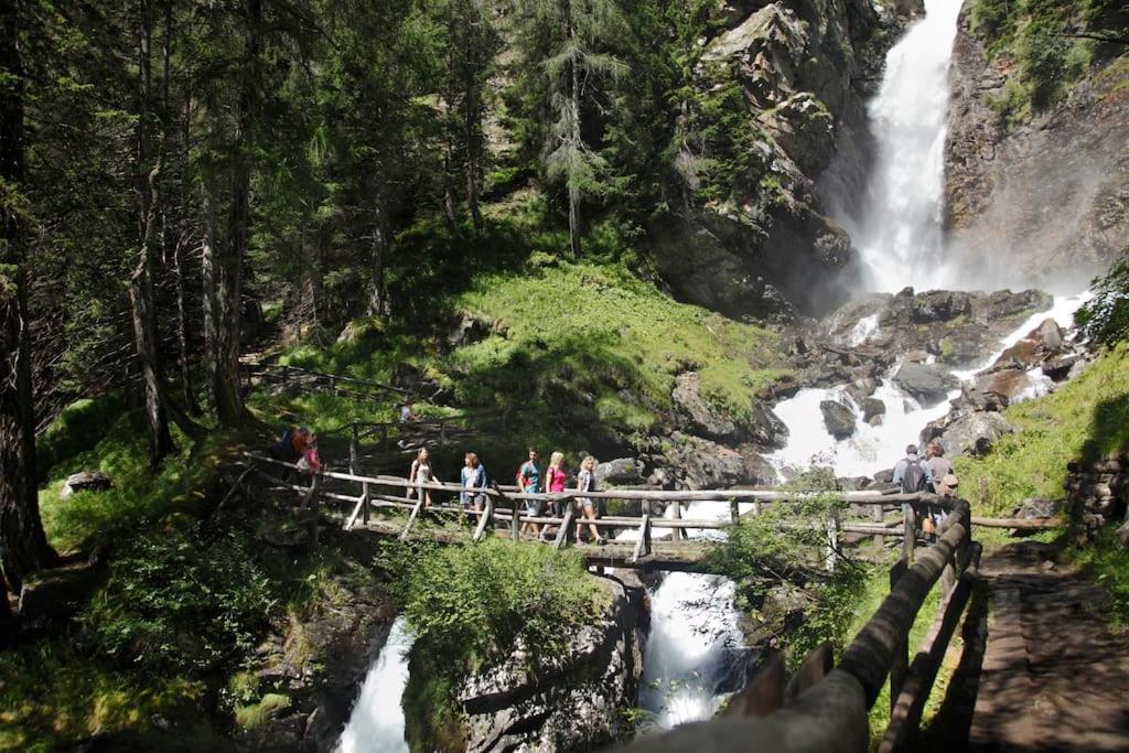 Chalet Rustico Bertolini Per Gruppi! Villa Vermiglio Kültér fotó