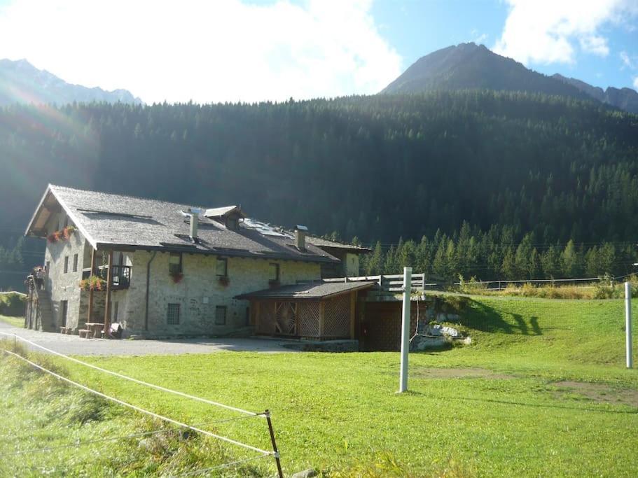 Chalet Rustico Bertolini Per Gruppi! Villa Vermiglio Kültér fotó